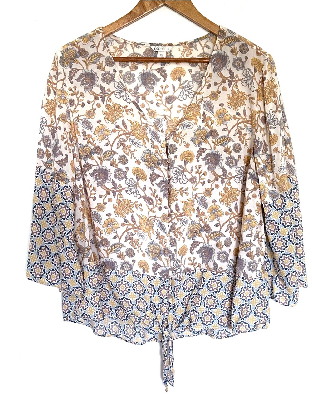 Cato Shirt Women’s XL Floral Boho 3/4 Sleeve Lightweight V Neck Top